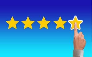 not checking the roofing expert's reviews